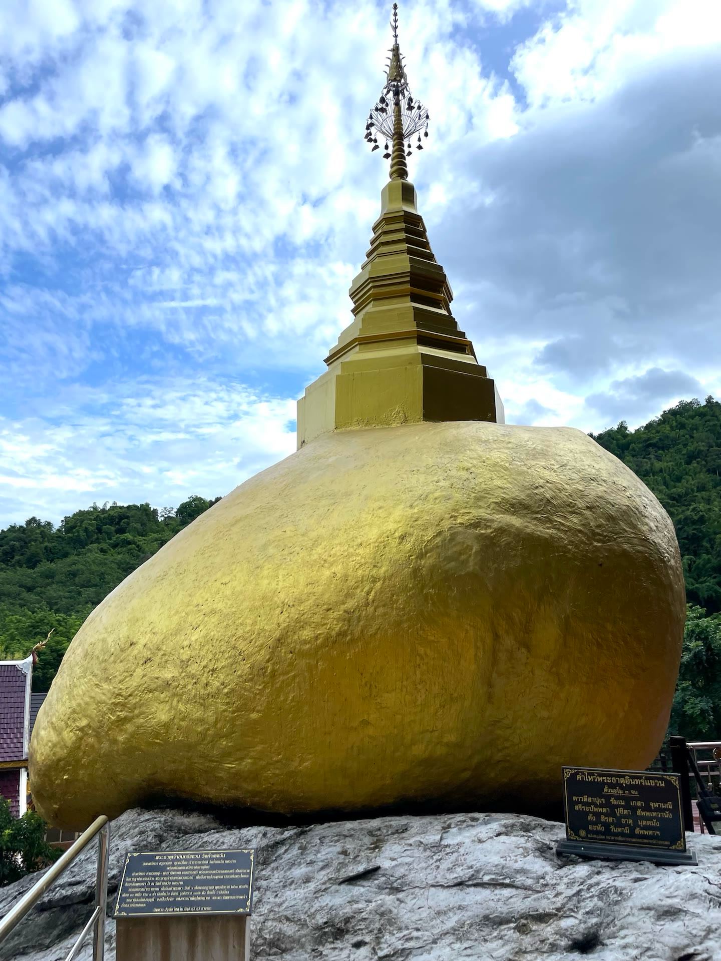 Kyaiktiyo Golden Rock Replica